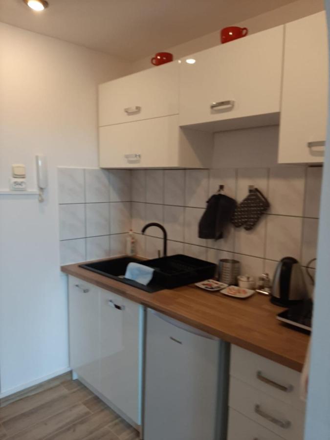 Apartamenty Marco 3 Przy Dworcu-Stare Miasto-Super Wi Fi Cracovie Extérieur photo